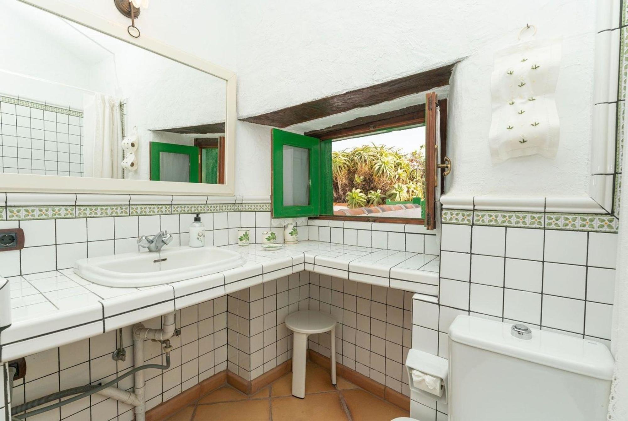 Geraeumiges Ferienhaus Casa Verde Fuer Zwei Personen Villa Charco del Pino ภายนอก รูปภาพ